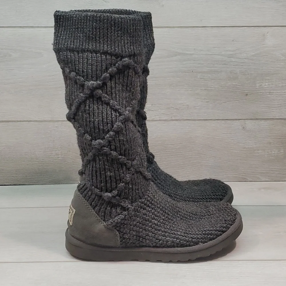 Ugg Australia Women 5879 Argyle Sweater Tall Cardi Knit Boots Shoes sz 8